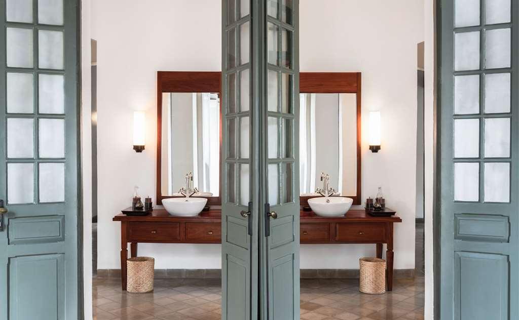 Amantaka Resort Luang Prabang Exteriör bild